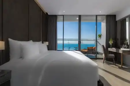 Le Sands Oceanfront Danang - 69