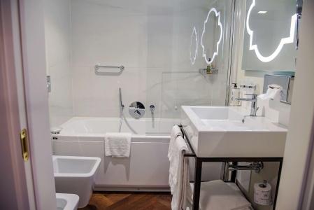 BW Premier Collection CHC Continental - 27