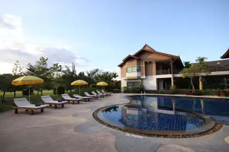 Mae Jo Golf Club & Resort - 12