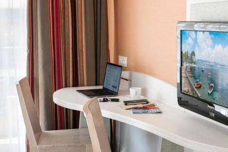 Best Western Astoria - 111