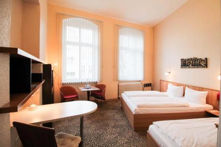 Sachsenhof Berlin - 33