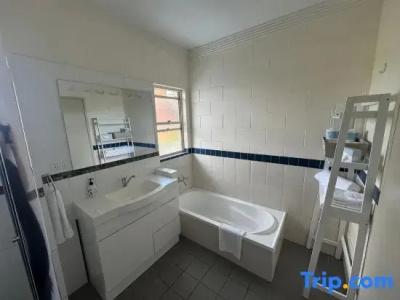 Cairns Queens Court - 103