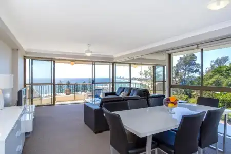 Gemini Court Holiday Apartments - 390