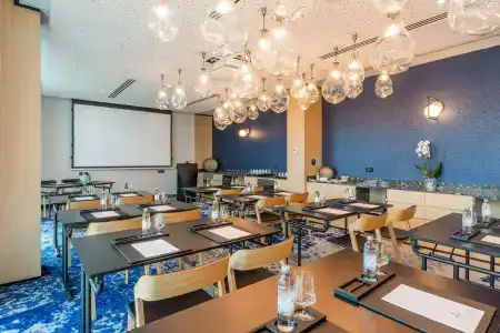 Hilton Rijeka Costabella Beach Resort & Spa - 29