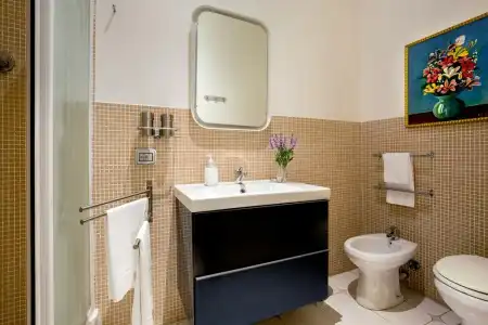 Roma Central Guest House - 76