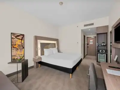 Novotel World Trade Centre Dubai - 36