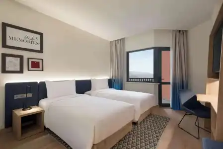 Tryp by Wyndham Zomin - 26