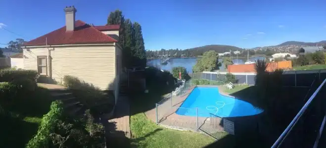 Waterfront Lodge Motel - 112