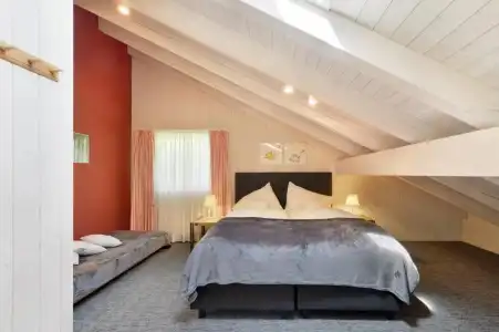 ApartEiger - - 77