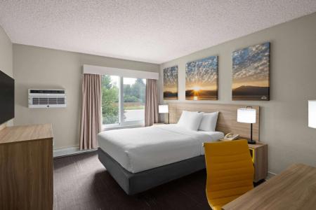Days Inn & Suites by Wyndham Bozeman - 3