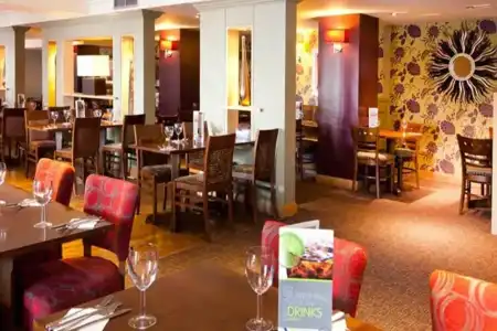 Premier Inn London County Hall - 12