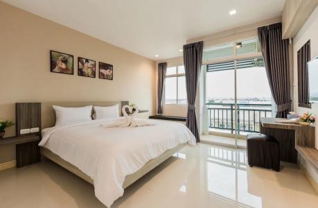 Evergreen Suite - 79