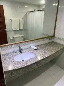 Mall Suites - 407