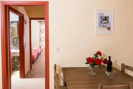 Daisy Apartments - 12