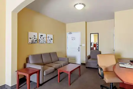 Sleep Inn & Suites Tyler South - 10