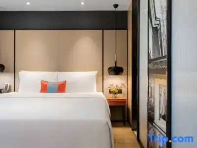 Atour S Tai Koo Li Chengdu - 98