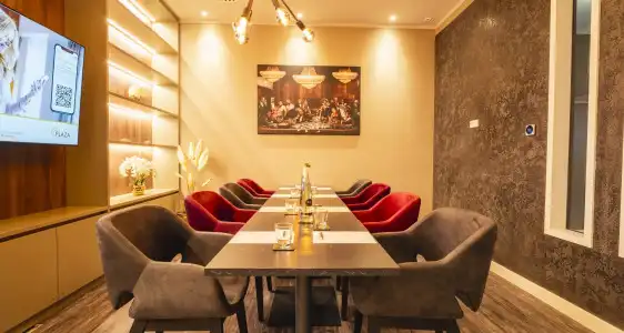 PLAZA Premium - 14