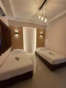 Pakchong Phubade - 14