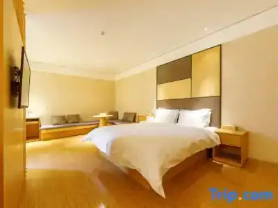 JI (Shanghai Hongqiao National Exhibition Center Shenhong Road) - 34