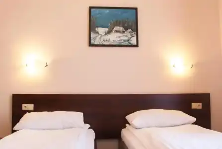 Cesarski - 40
