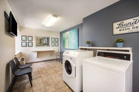 Sonesta Simply Suites Jersey City - 26