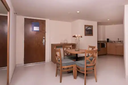 Hampton Inn by Hilton Guadalajara/Expo - 63
