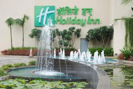 Holiday Inn Mumbai International Airport by IHG - 16