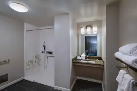 TownePlace Suites by Marriott San Diego Airport/Liberty Station - 77