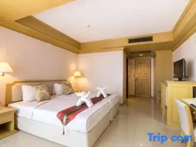 City Beach Resort - 62