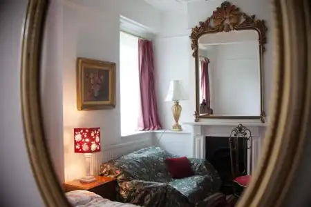 Dawson Place, Juliette's Bed and Breakfast - 39