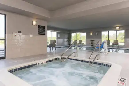 Hampton Inn & Suites Michigan City - 9