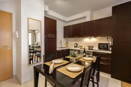 Quality Point Apartments 0-24 reception - 32