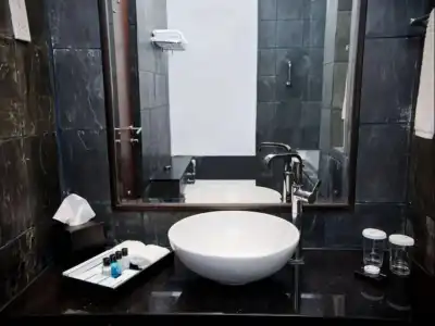 Ocean Edge Suites & Colombo - 8