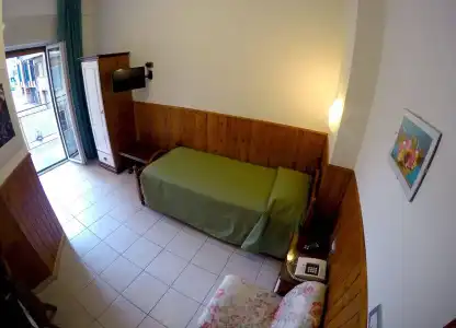 Tourist - 47