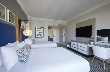 The Waterfront Beach Resort, A Hilton - 57