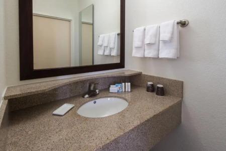 Fairfield Inn & Suites Greensboro Wendover - 37