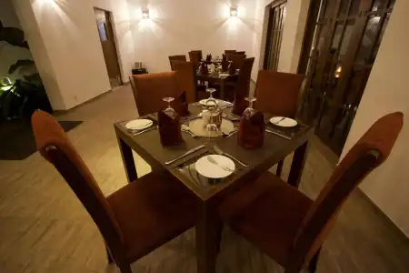 Ellen's Place - 22