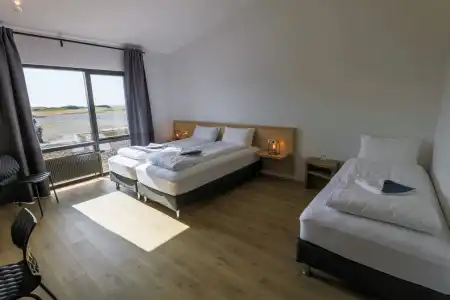 Lilja Guesthouse - 1