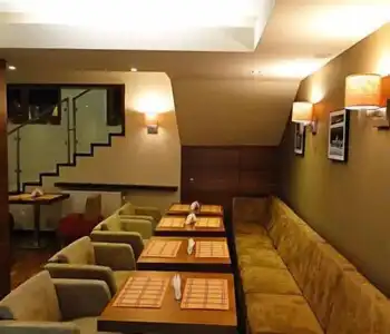 Atrium - 14