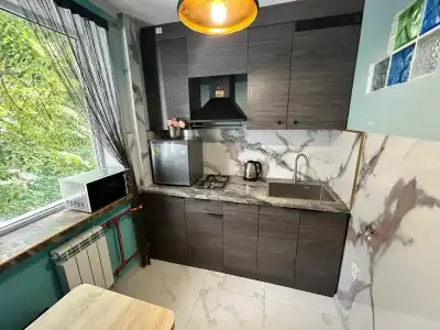 Lenin Guest House & Tours - 20