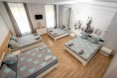 Hostel 70S - 120