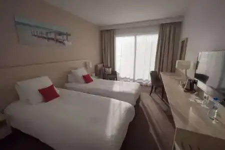 Best Western Le Roof - 155
