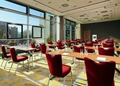 Courtyard by Marriott Berlin City Center - 24