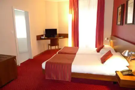 Hôtel International & Terminus - 44
