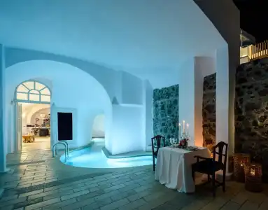 Nefeles Luxury Suites - 14