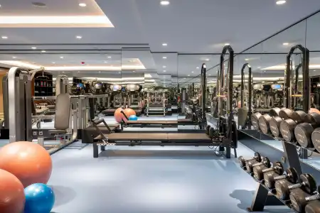 Radisson Blu, - 18
