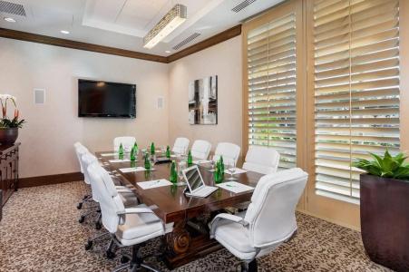 DoubleTree by Hilton San Diego Bayside - 17
