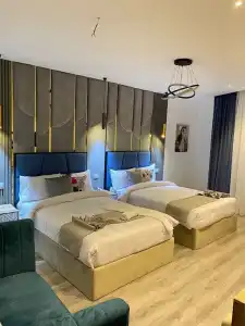 Elite Pyramids Boutique - 50