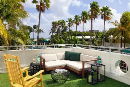 Kimpton Surfcomber by IHG - 56