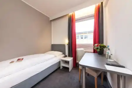 Sure by Best Western Muenchen Hauptbahnhof - 43